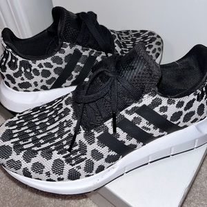 Adidas Swift Run Sneakers